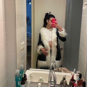 Black feather fake leather jacket